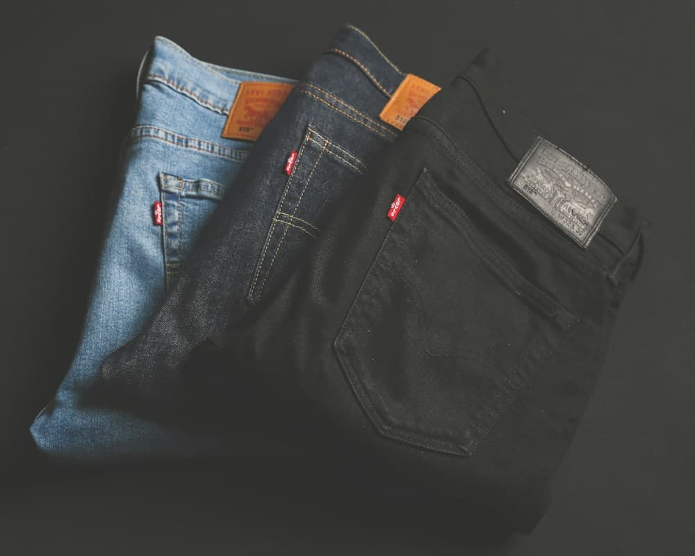 High-Waist Jeans